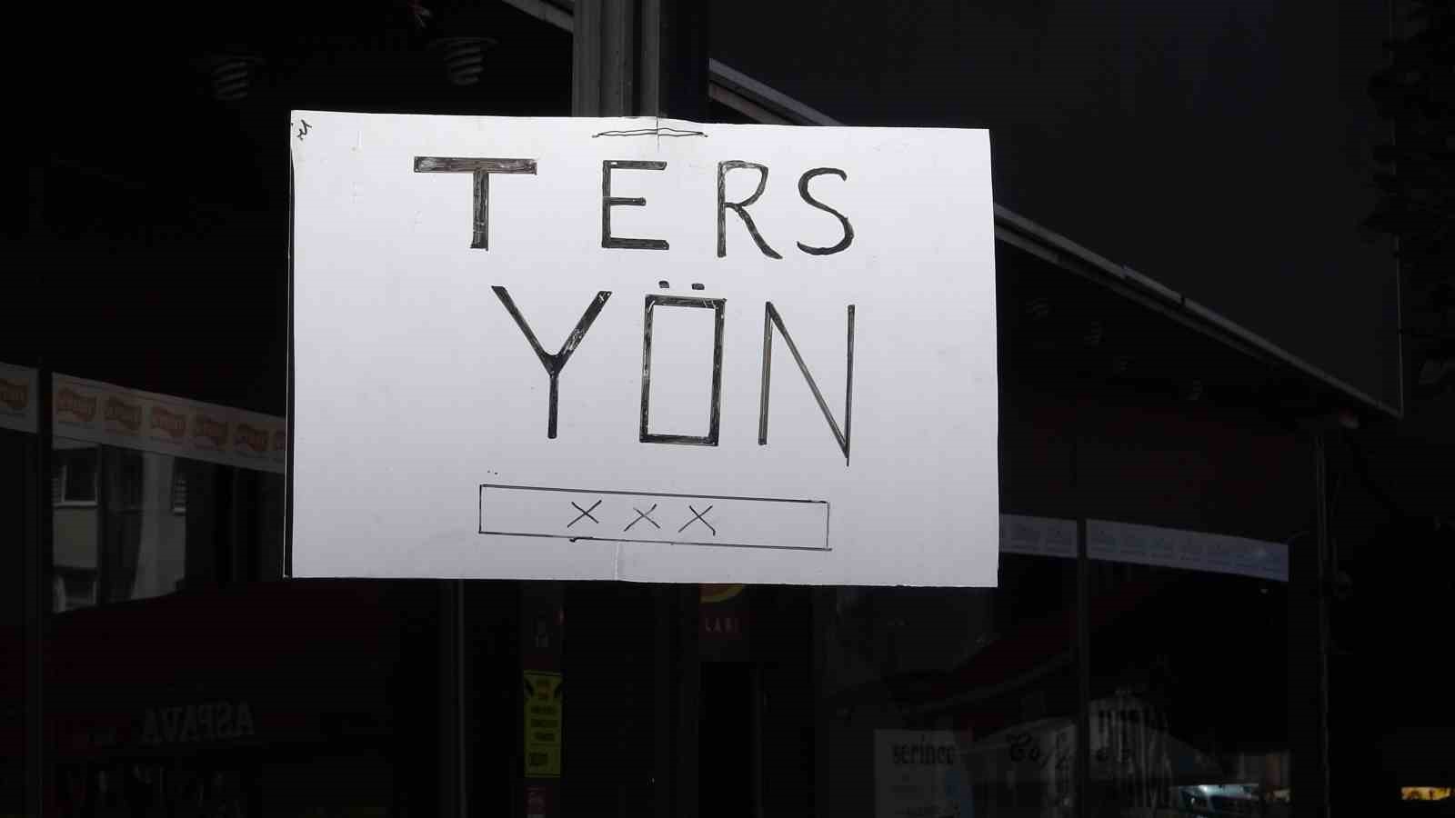 ters-yone-giren-araclar-biktirdi-esnaf-kendi-cozumunu-buldu