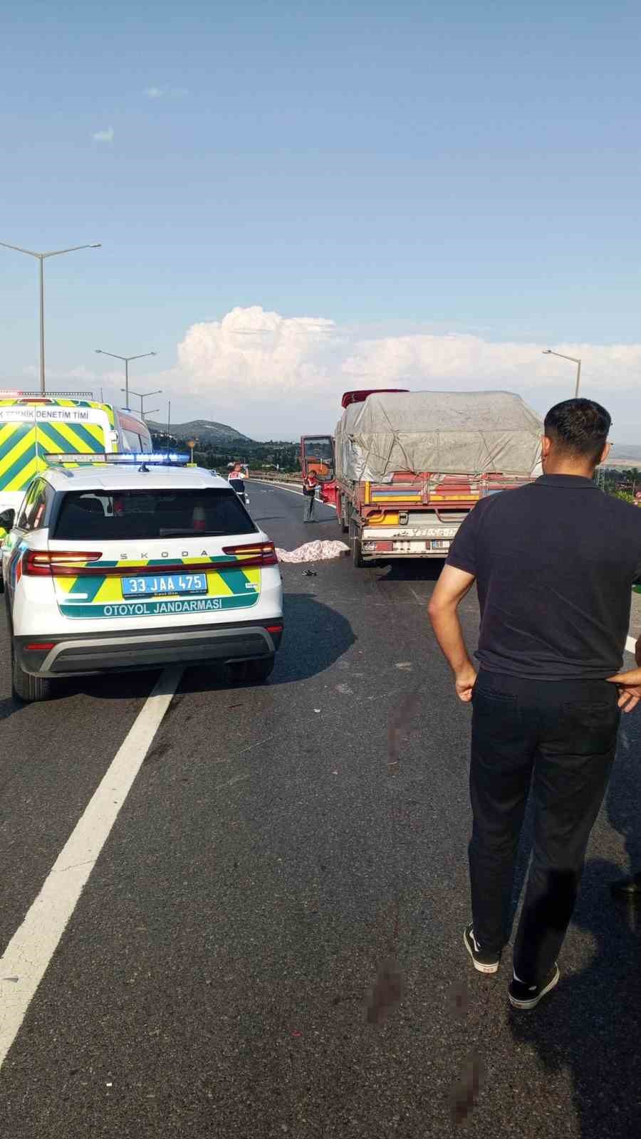 tarsus-ta-trafik-kazasi-1-olu