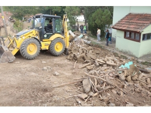 İnönü Belediyesi Cami Tadilatlarına Devam Ediyor