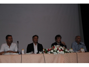 Futbolun Efsane İsimleri Gençlerle Buluştu