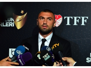 Burak Yılmaz: "Transfer Konuları Kapandı, Gitti"