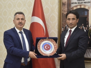 Ağrı’da Vali Yardımcısı Ve Kaymakam İçin Veda Yemeği Düzenlendi