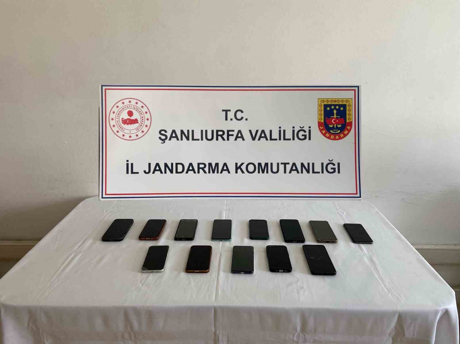 sanliurfa-da-baskasinin-yerine-sinava-giren-5-kisiye-tutuklama