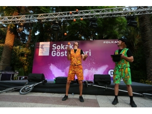 Dünyanın En İyi Sokak Gösterileri İef’te