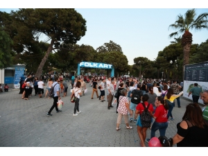 Coşku Ve Eğlence İle İef’in Yarısına Gelindi