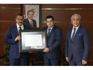 Unesco Islık Dili “Kayıt Beratı” Vali Sarıfakıoğulları’na Teslim Edildi