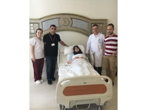 Böbreği Farklı Yerde Olan Kadın, Yıllardır Çektiği Böbrek Ağrılarından 3 Saatte Kurtuldu