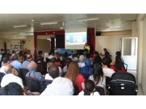 Kula’da Öğretmenlere Trafik Eğitimi Verildi