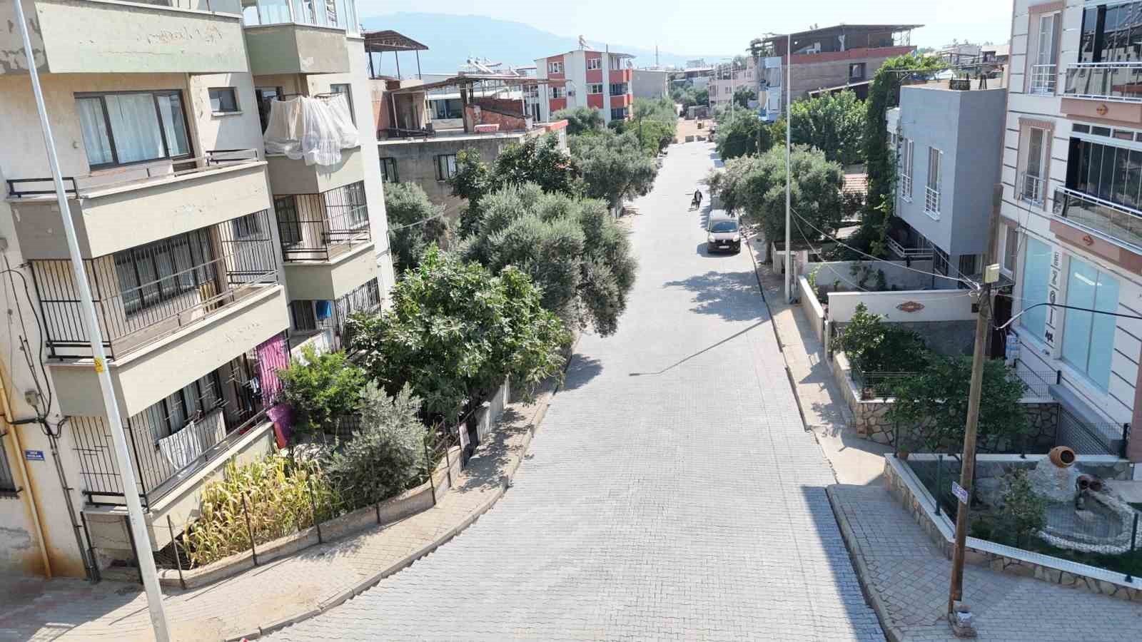 nazilli-de-yol-yenileme-calismalari-ilce-genelinde-suruyor