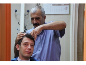 Berberler Pazar Günü Okul Mesaisinde