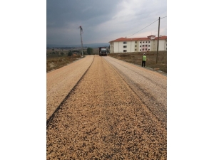 Pazaryeri’nde Asfalt Çalışmaları Devam Ediyor