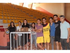 Halk Eğitim’de Kurs Gören 32 Öğrenciden 22’si Üniversiteye Girmeye Hak Kazandı