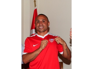 Tita’nın Ailesine Ülkesi Brezilya’da Şok