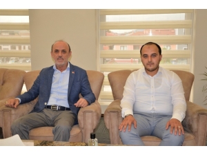 Yeni Gençlik Kolları Başkanından Başkan Öztürk’e Ziyaret