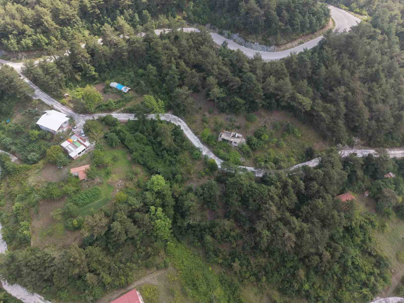 iskenderun-belediyesi-yaylalara-90-bin-metrekare-parke-tasi-dosedi