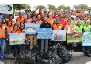 Daha Temiz Bir Dünya İçin Çöp Topladılar