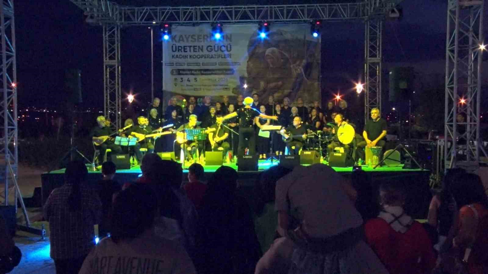 talas-maharetli-eller-kooperatifi-nden-muzik-dolu-aksam