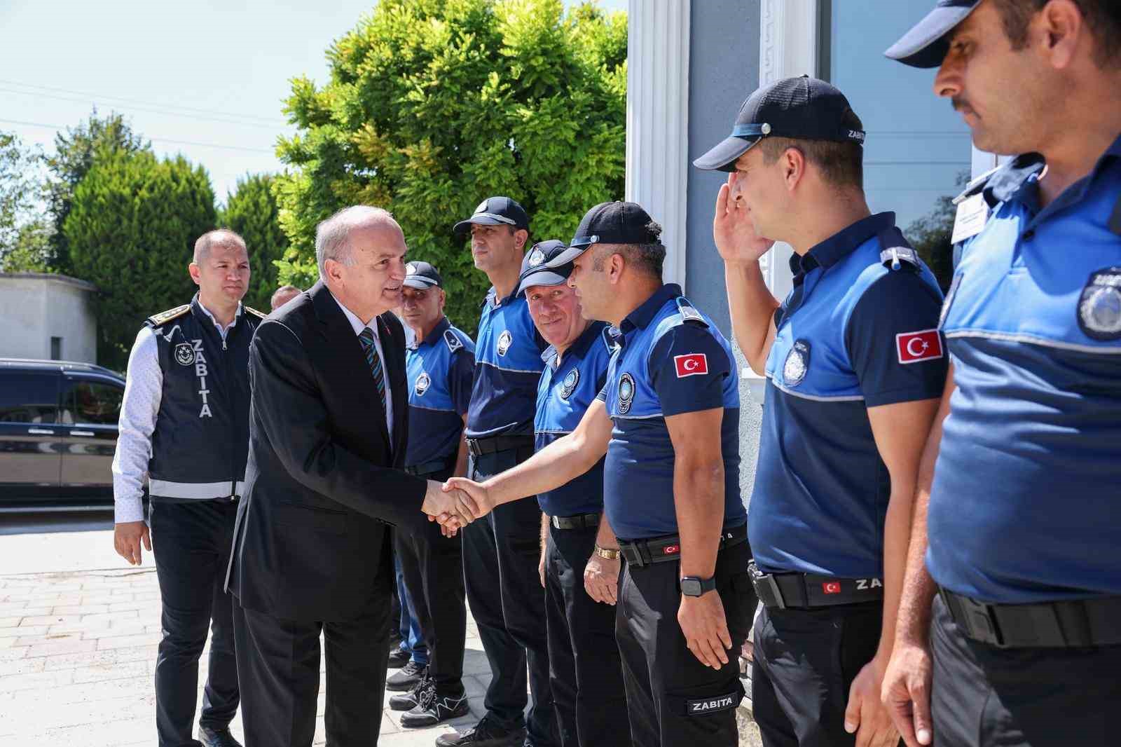 baskan-ozlu-den-zabita-personeline-tespih