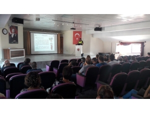 Giresun Emniyetinden Öğretmenlere Trafik Eğitimi