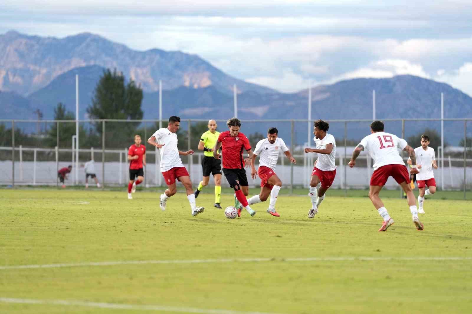 corum-fk-hazirlik-macinda-antalyaspor-a-2-1-maglup-oldu