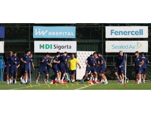Fenerbahçe, Atiker Konyaspor Maçı Hazırlıklarını Tamamladı