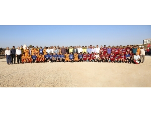 Futbol Sahalarında Kazanan Dostluk Oluyor