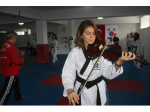 Minderin Tozunu, Kulakların Pasını Alıyorlar