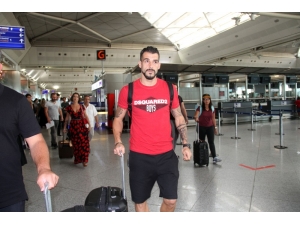 Negredo, Al Nasr İçin Dubai’ye Gitti