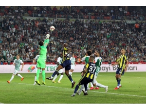 Spor Toto Süper Lig: Atiker Konyaspor: 0 - Fenerbahçe: 0 (İlk Yarı)
