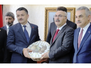 Bakan Pakdemirli’den Aydınlılara ‘Adnan Menderes Müzesi’ Müjdesi