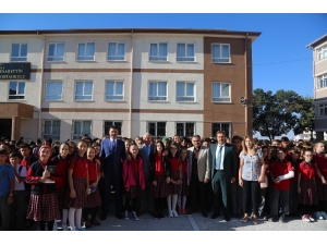 Develi’de İlk Derse İlçe Protokolü Katıldı