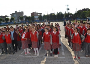 Afyonkarahisar’da Da İlk Ders Zili Çaldı