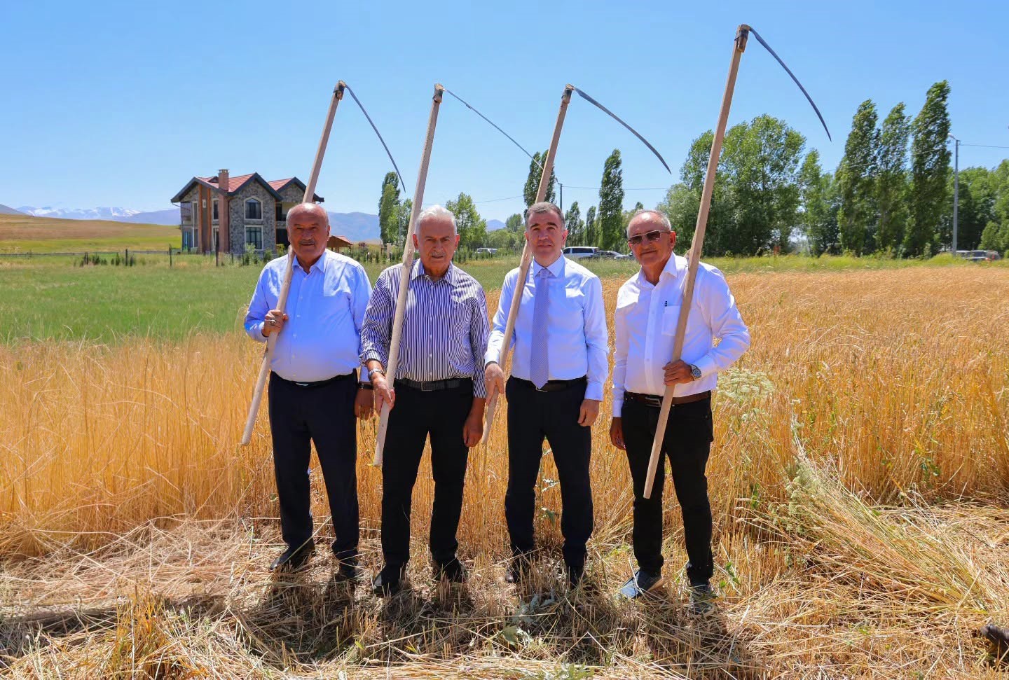 binali-yildirim-harman-senligi-programina-katildi