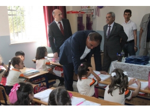 Fırat Kalkanı Bölgesinde 85 Bin Öğrenci Eğitim Hayatına Başladı