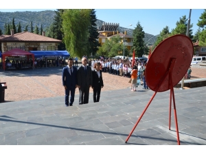 Akseki’de Yeni Eğitim Öğretim Yılı Törenle Başladı