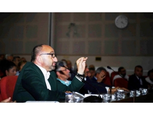 Başkan Üzülmez, İmar Eleştirilerine Tepki Gösterdi