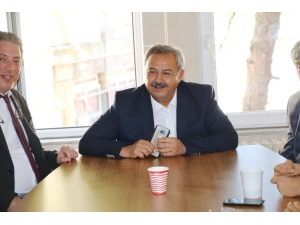 Burhaniye’de Ders Zili Başkan Uysal İle Çaldı