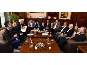 Ak Parti’li Başkanlardan Başkan Kocaoğlu İle Görüşme
