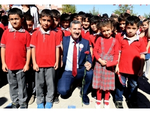 Başkan Çınar, Özalper İlköğretim Okulundaki Etkinliğe Katıldı