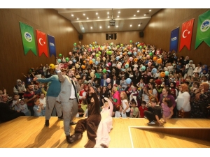 Akyazı Belediyesinden Öğrencilere Tiyatro Eğitim Dersleri