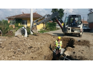 Kanalizasyon Hat Çalışmalarına Devam Ediliyor