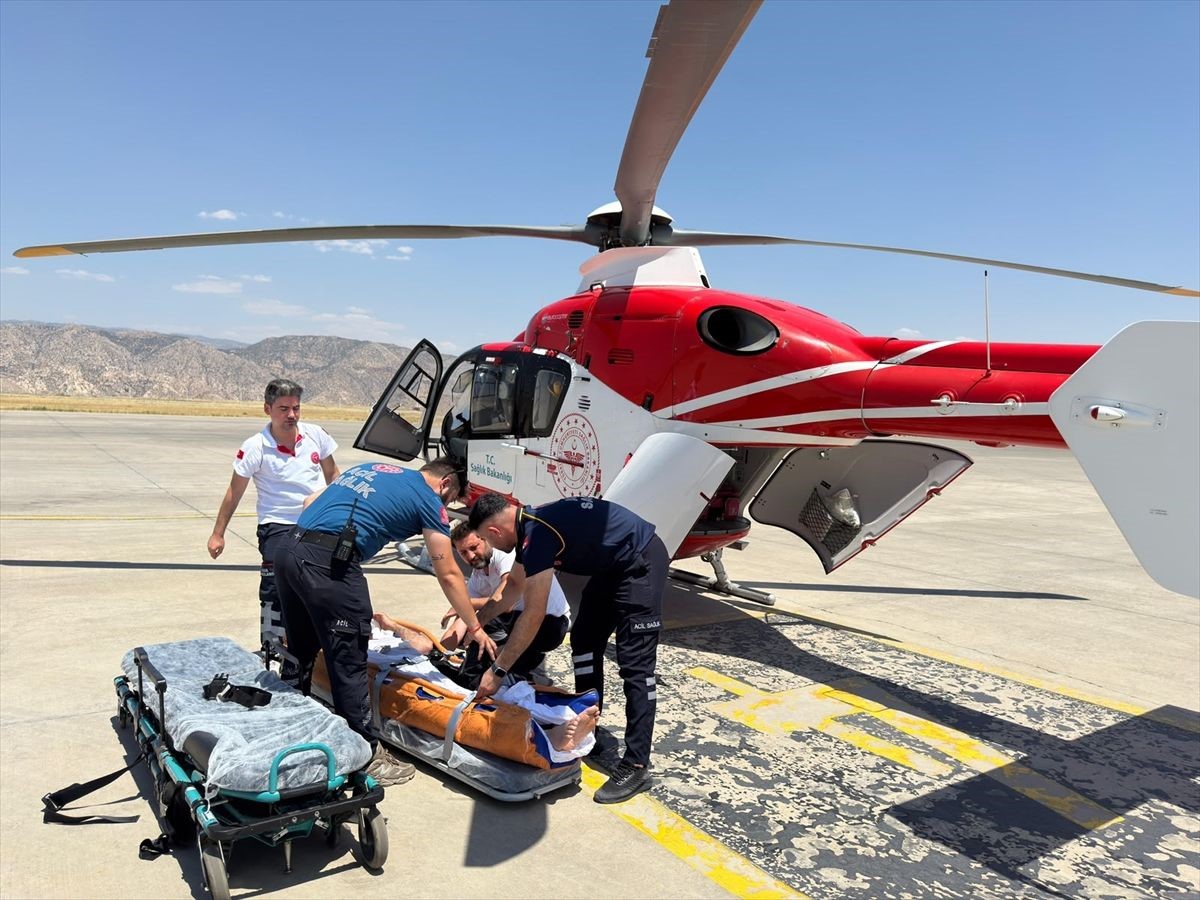 sirnak-ta-ambulans-helikopter-yarali-sahis-icin-havalandi