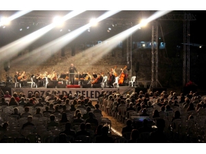 Bozcaada’da Koda Rüzgarı