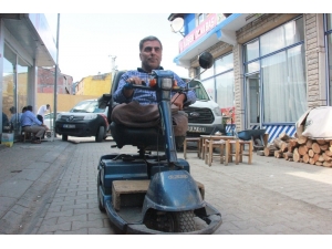 Bir Aylıktı 878 Kişinin Öldüğü Depremden Kurtuldu, Yaşama Tutunmayı Bırakmadı