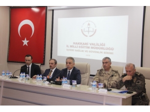 Hakkari’de Eğitim-öğretim Değerlendirme Toplantısı