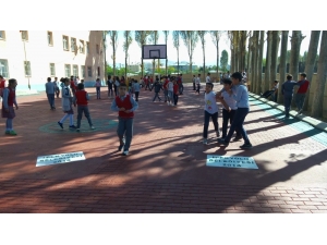 İpekyolu’nda Okullar Asfaltlarla Renkleniyor