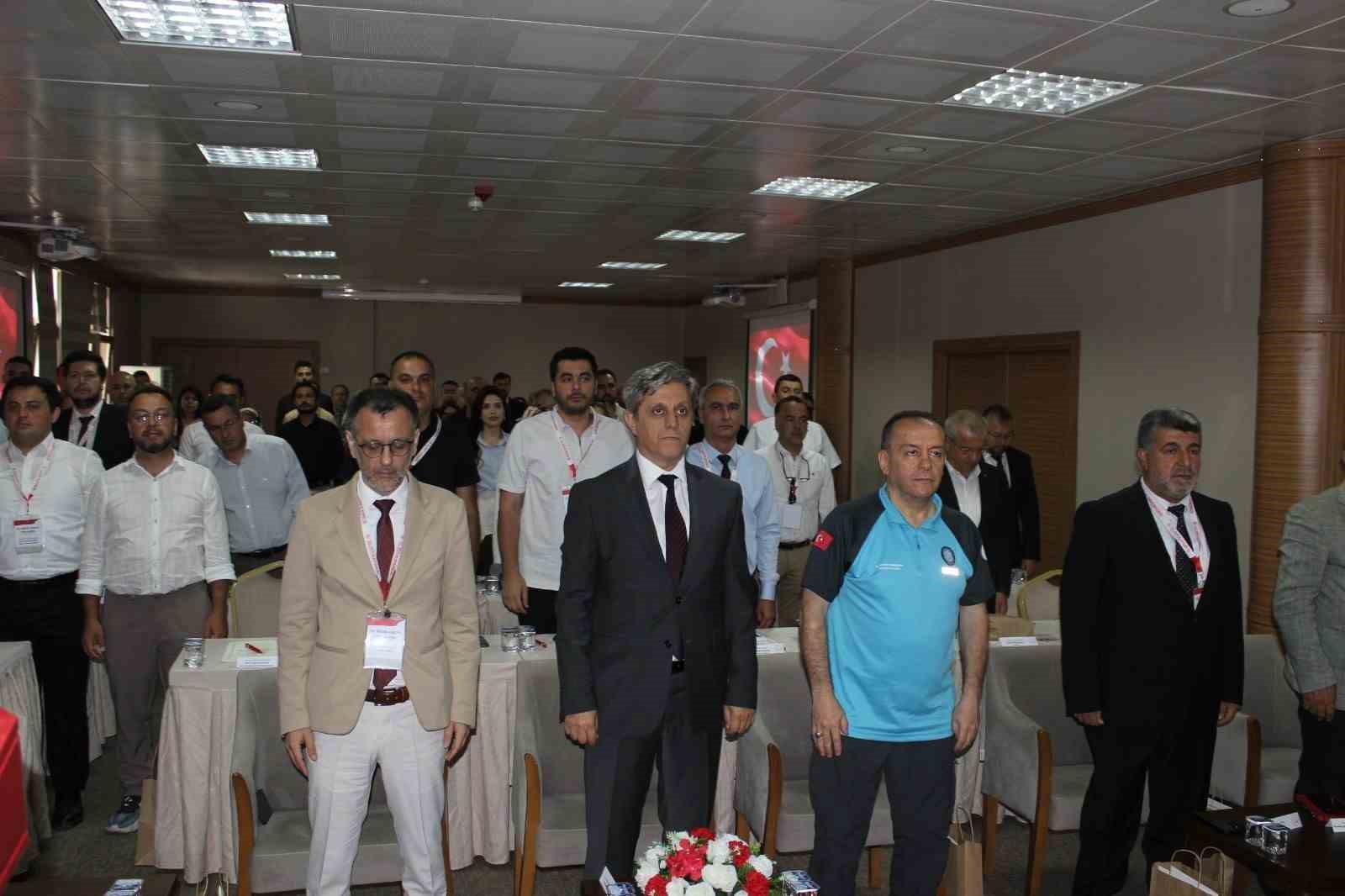 bes-ilin-saglik-muduru-zonguldak-ta-acil-sevk-zinciri-icin-toplandi