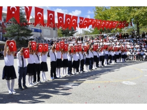 İlköğretim Haftası Gölbaşı’nda Törenle Kutlandı