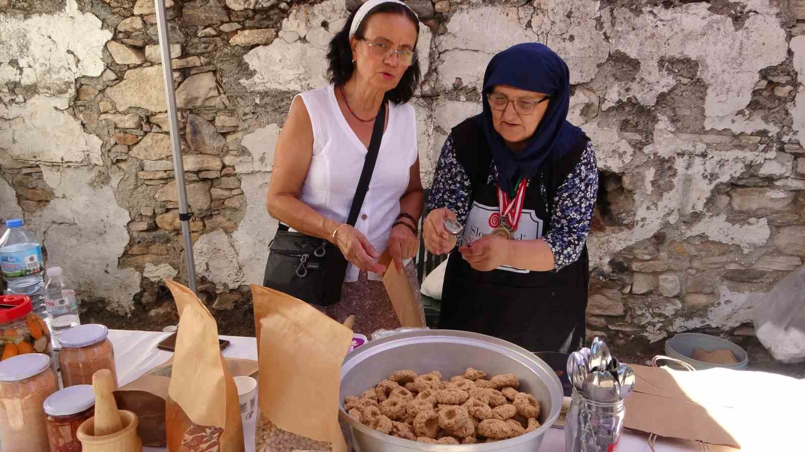 stratonikeia-da-tarih-lezzet-ve-el-emegi-bulustu