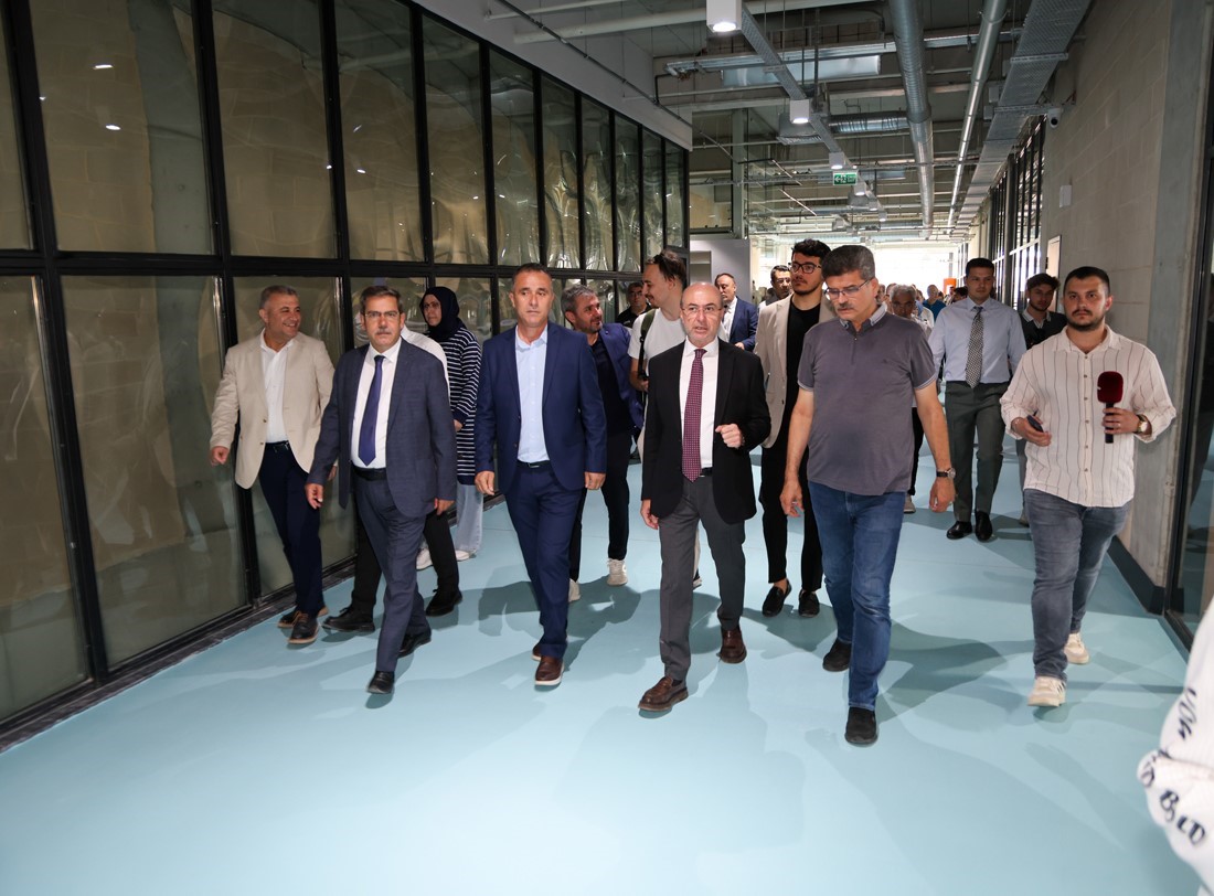 baskan-pekyatirmaci-selcuklu-da-her-alanda-oldugu-gibi-spor-alaninda-en-iyi-hizmeti-uretmenin-gayreti-icerisindeyiz